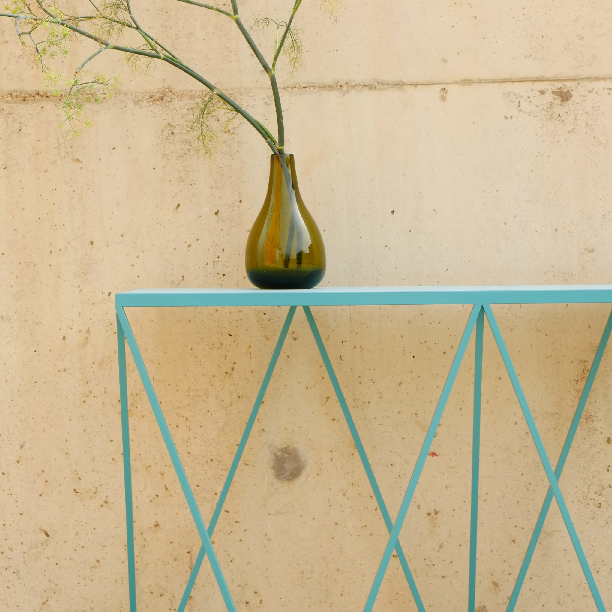 Giraffe Console Table - Linoleum Top